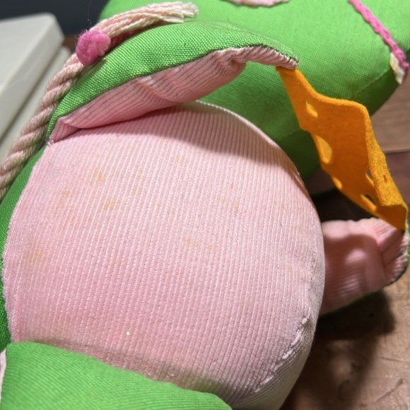 Vintage Avon 1970’s handstitched mouse with cheese green pink some stains in pic - Picture 8 of 9